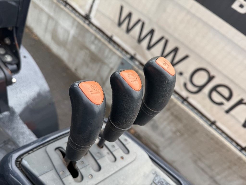 Doosan D 40 SC-7 - Diesel forklift: picture 5 Doosan D 40 SC-7 - Diesel forklift: picture 5