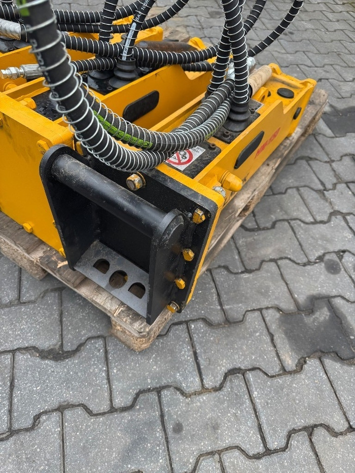 Hamer solmec HM 150 - Hydraulic hammer for Construction machinery: picture 4 Hamer solmec HM 150 - Hydraulic hammer for Construction machinery: picture 4