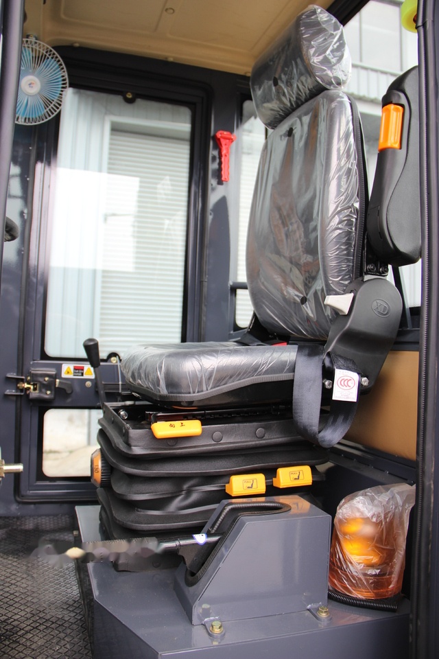 Mini dumper QINGDAO PROMISING New 4.0T Mini Articulated Dumper: picture 8