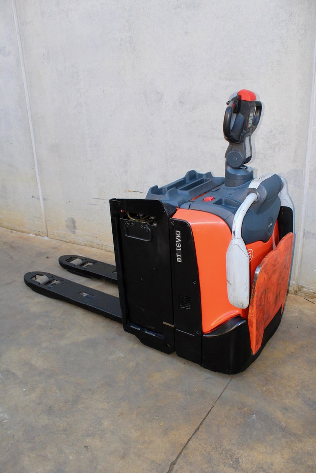 BT LPE 200 - Pallet truck: picture 1 BT LPE 200 - Pallet truck: picture 1