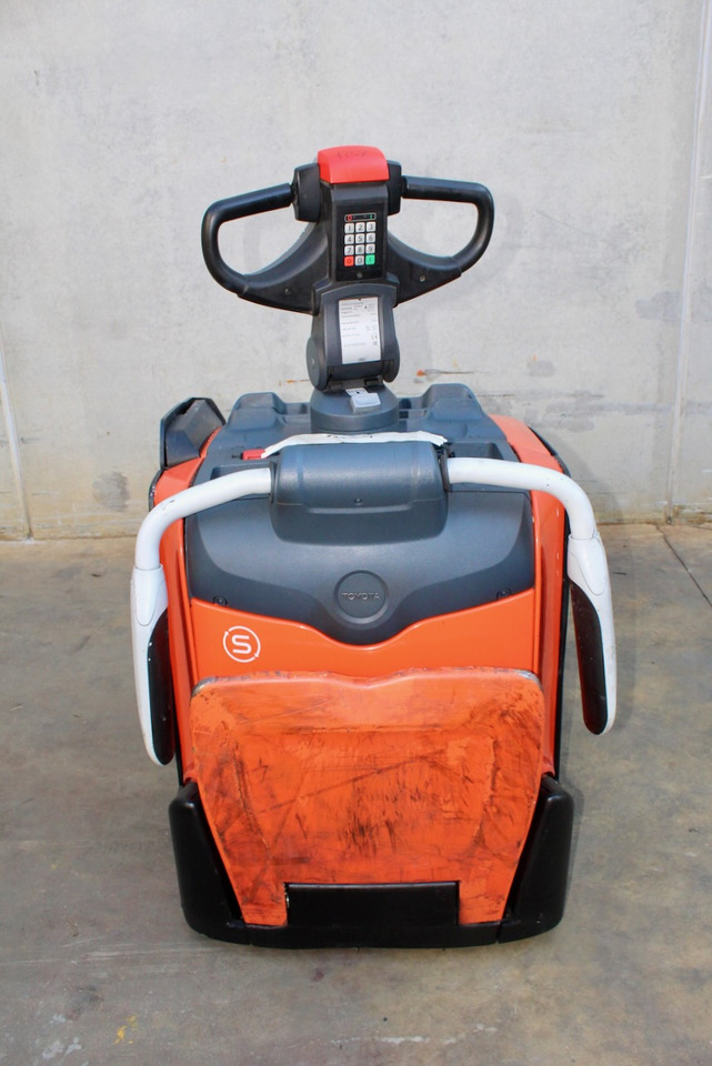 BT LPE 200 - Pallet truck: picture 5 BT LPE 200 - Pallet truck: picture 5