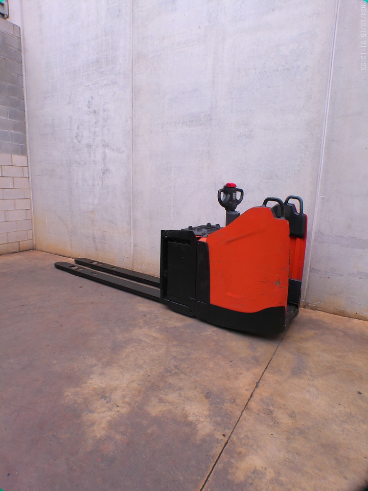 BT LPE 250 2350x550mm - Pallet truck: picture 1 BT LPE 250 2350x550mm - Pallet truck: picture 1