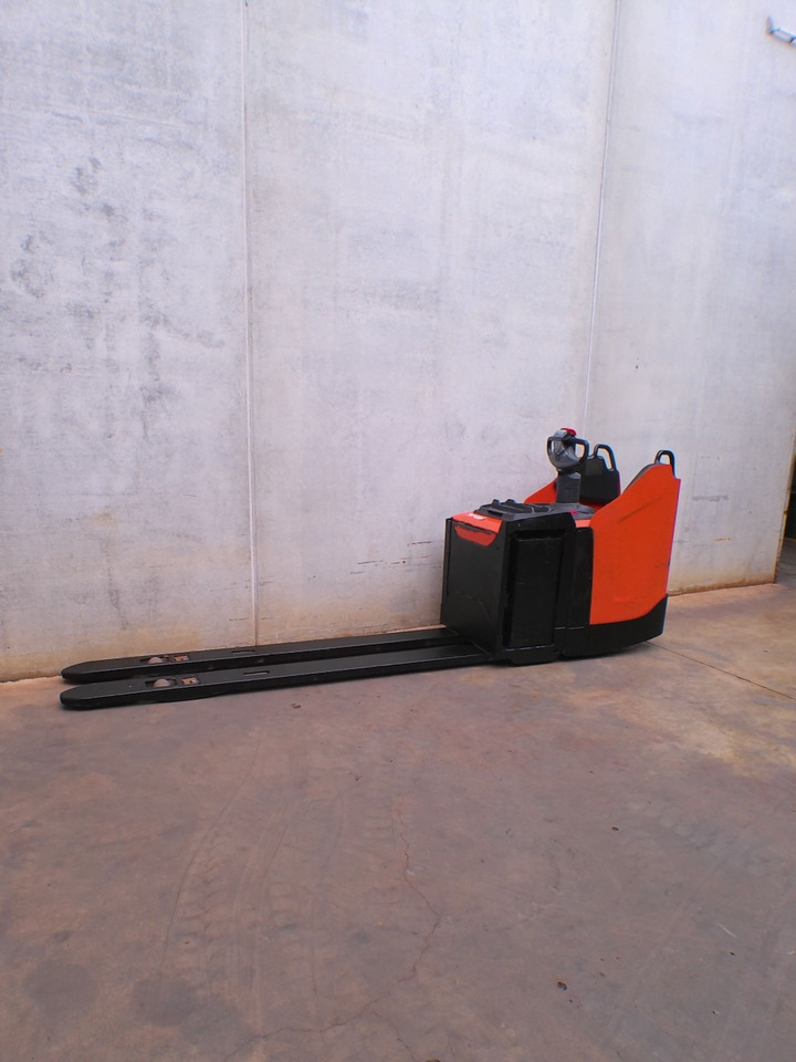 BT LPE 250 2350x550mm - Pallet truck: picture 2 BT LPE 250 2350x550mm - Pallet truck: picture 2