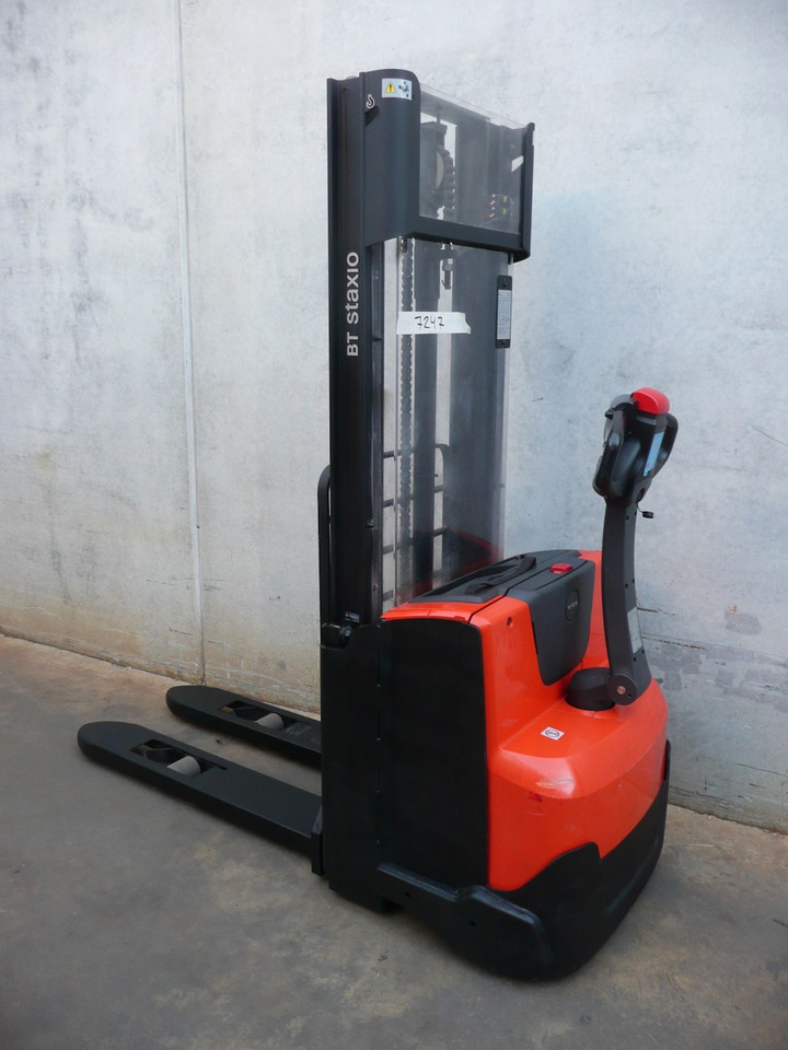 BT SWE 100 - Stacker: picture 1 BT SWE 100 - Stacker: picture 1