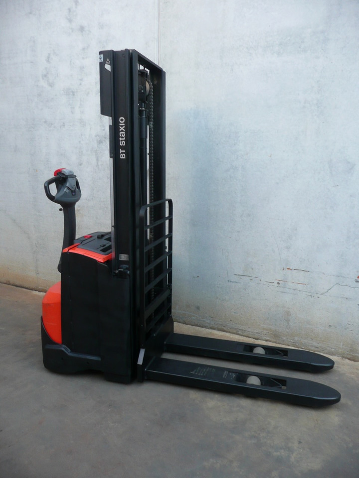 BT SWE 100 - Stacker: picture 4 BT SWE 100 - Stacker: picture 4