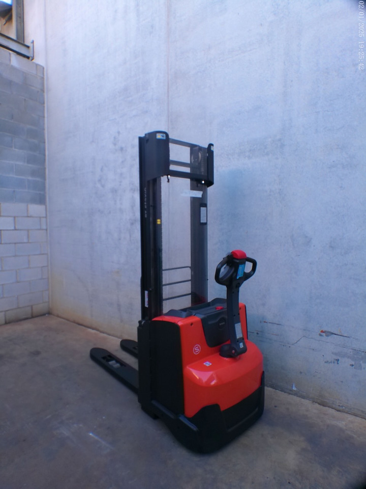 BT SWE 100 - Stacker: picture 1 BT SWE 100 - Stacker: picture 1