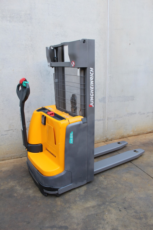 Jungheinrich EJC 110 250 ZZ - Stacker: picture 3 Jungheinrich EJC 110 250 ZZ - Stacker: picture 3