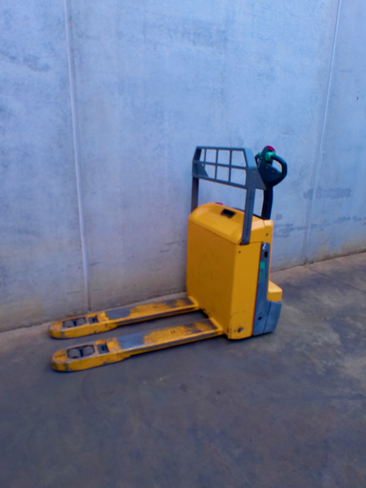 Jungheinrich EJE 116 LI-ION - Pallet truck: picture 2 Jungheinrich EJE 116 LI-ION - Pallet truck: picture 2