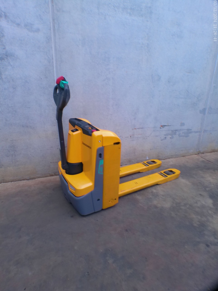 Jungheinrich EJE 118 LI-ION - Pallet truck: picture 3 Jungheinrich EJE 118 LI-ION - Pallet truck: picture 3