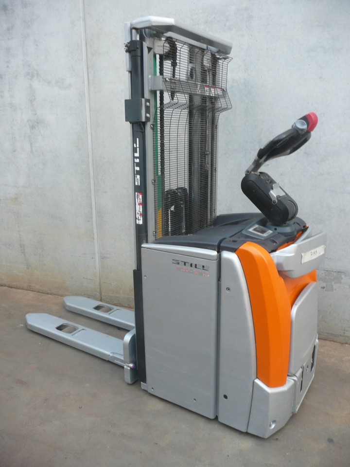 Still EXV-SF16 - Stacker: picture 1 Still EXV-SF16 - Stacker: picture 1