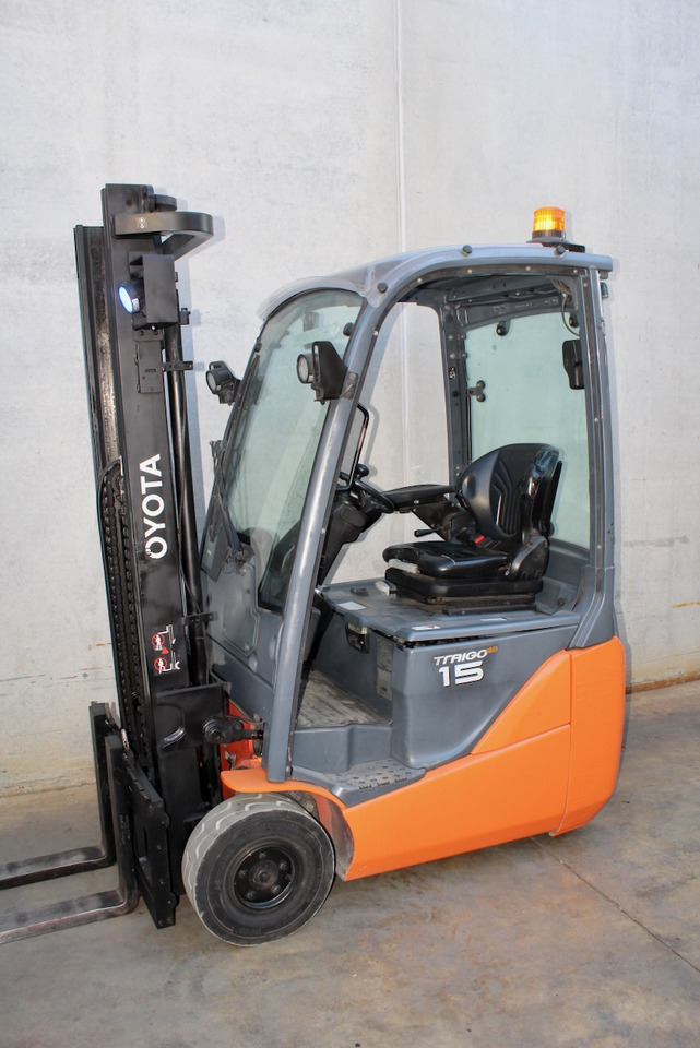 Toyota 8FBE15T - Electric forklift: picture 3 Toyota 8FBE15T - Electric forklift: picture 3