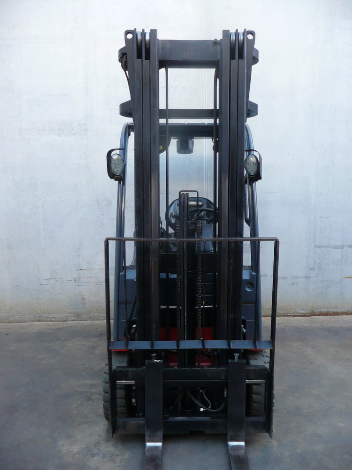 Toyota 8FBE16T - Electric forklift: picture 5 Toyota 8FBE16T - Electric forklift: picture 5