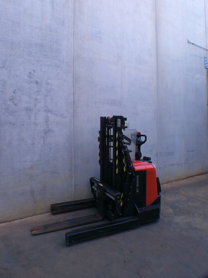 Toyota SPE 120 XR - Stacker: picture 2 Toyota SPE 120 XR - Stacker: picture 2