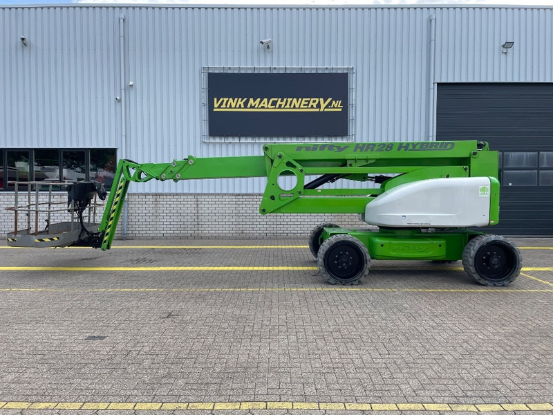 Niftylift HR 28 Hybrid 4x4 - Articulated boom: picture 1 Niftylift HR 28 Hybrid 4x4 - Articulated boom: picture 1