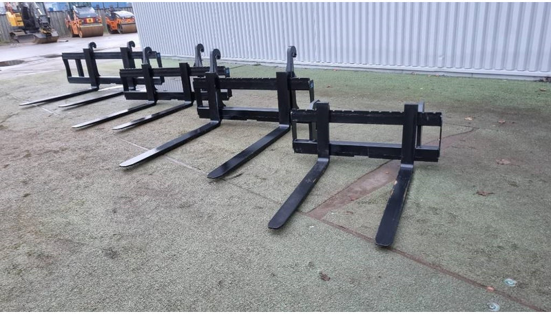 SE Equipment Stora BM, Z802, Z602, Z402, Mek. Gaffelställ - Forks for Construction machinery: picture 1 SE Equipment Stora BM, Z802, Z602, Z402, Mek. Gaffelställ - Forks for Construction machinery: picture 1