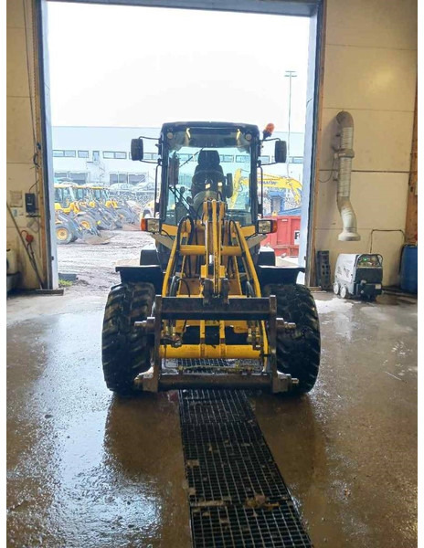 Yanmar V80-5 - Skid steer loader: picture 3 Yanmar V80-5 - Skid steer loader: picture 3