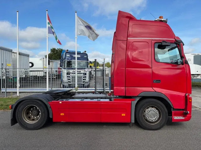 Volvo FH 12 480 Globe XL Euro 5 7B chassis tyres new - Tractor unit: picture 4 Volvo FH 12 480 Globe XL Euro 5 7B chassis tyres new - Tractor unit: picture 4