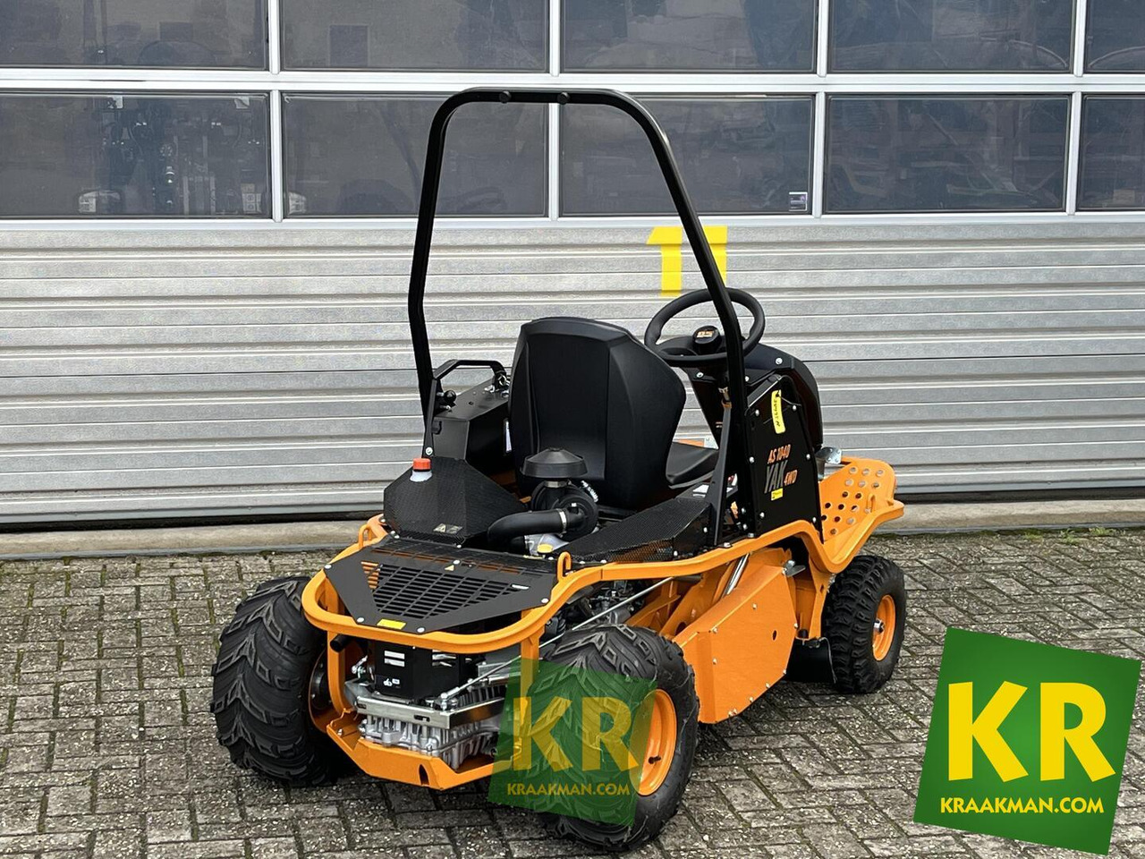 1040 YAK 4WD AS Motor - Mower: picture 4 1040 YAK 4WD AS Motor - Mower: picture 4