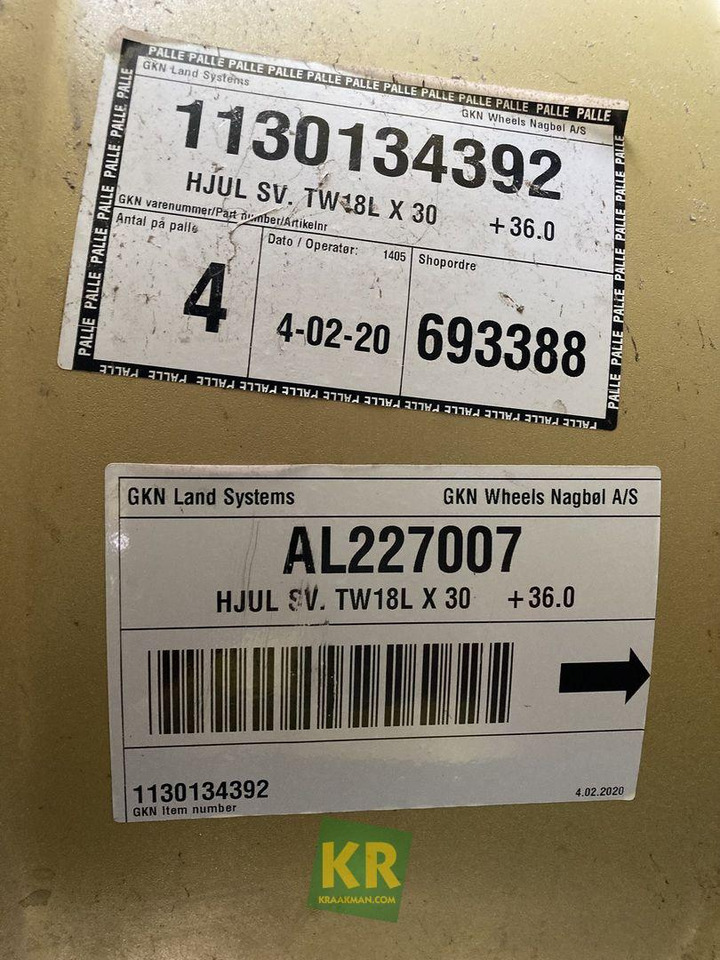 18 X 30 velg John Deere - Wheel and tire package for Agricultural machinery: picture 2 18 X 30 velg John Deere - Wheel and tire package for Agricultural machinery: picture 2