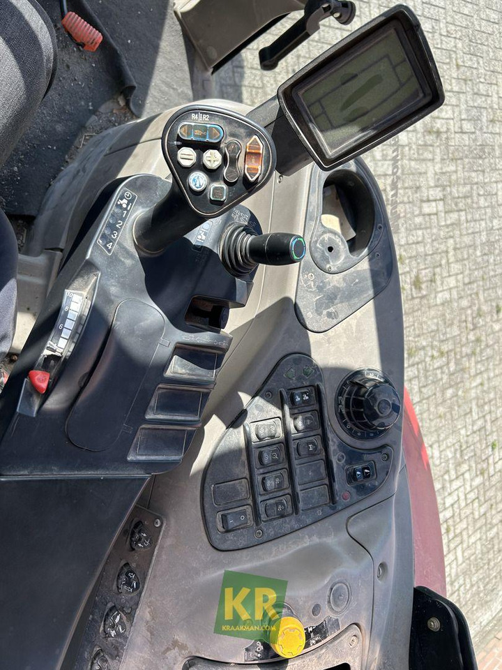 Farm tractor Case IH International Puma 140: picture 13