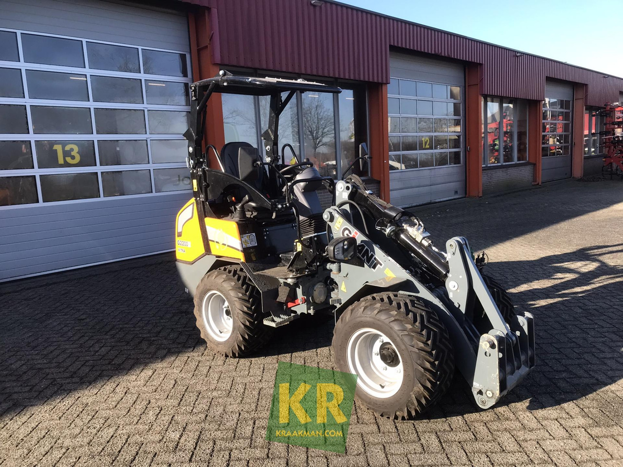 G2200E Giant - Compact loader: picture 2 G2200E Giant - Compact loader: picture 2