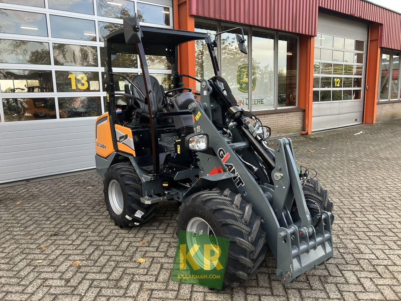 G2700 HD+ Giant - Compact loader: picture 2 G2700 HD+ Giant - Compact loader: picture 2