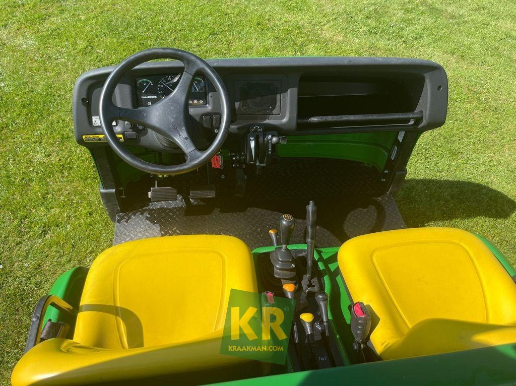 John Deere 2030A Pro Gator  - Side-by-side/ ATV: picture 4 John Deere 2030A Pro Gator  - Side-by-side/ ATV: picture 4