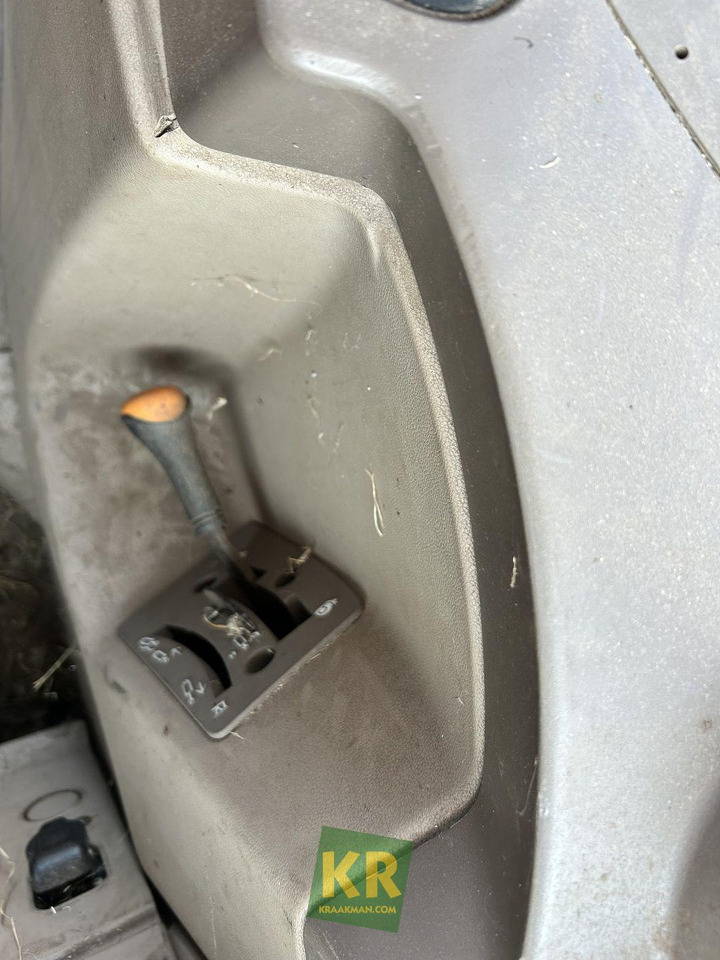 John Deere 6630 PREMIUM  - Farm tractor: picture 1 John Deere 6630 PREMIUM  - Farm tractor: picture 1