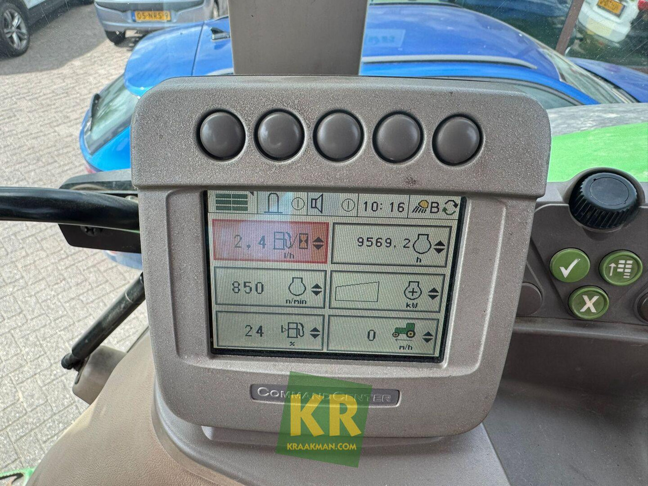 Farm tractor John Deere 7430 PREMIUM: picture 7 Farm tractor John Deere 7430 PREMIUM: picture 7