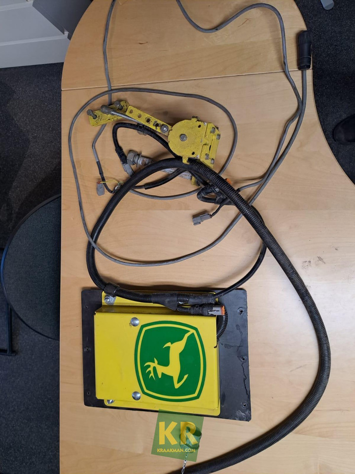 John Deere iSteer hardware - Electrical system for Agricultural machinery: picture 1 John Deere iSteer hardware - Electrical system for Agricultural machinery: picture 1