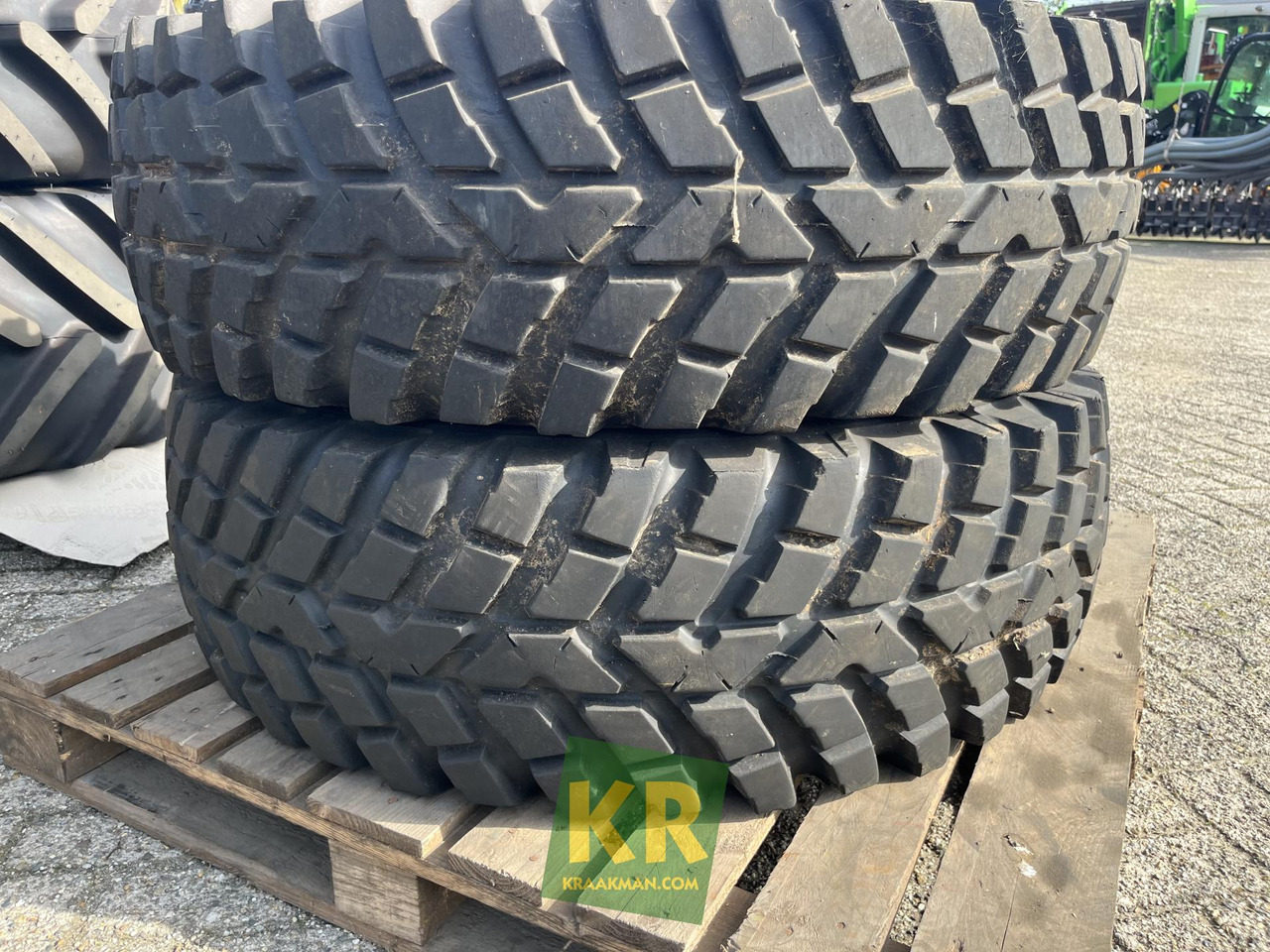 Nokian 360/80R24 Tri 2 Onbekend merk - Tire for Agricultural machinery: picture 2 Nokian 360/80R24 Tri 2 Onbekend merk - Tire for Agricultural machinery: picture 2