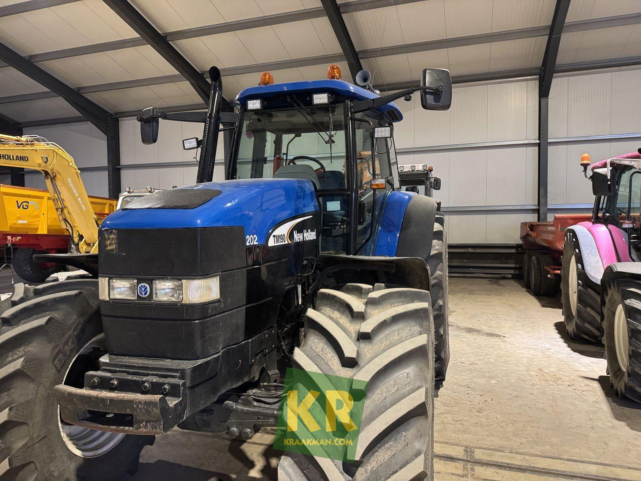 Farm tractor TM190 New Holland: picture 9