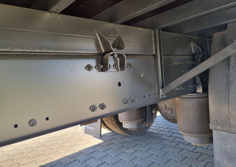 Leasing of  Renault Premium 270 Renault Premium 270: picture 10