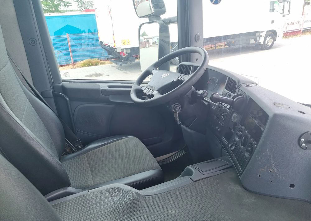 Scania P280 - Garbage truck: picture 5 Scania P280 - Garbage truck: picture 5