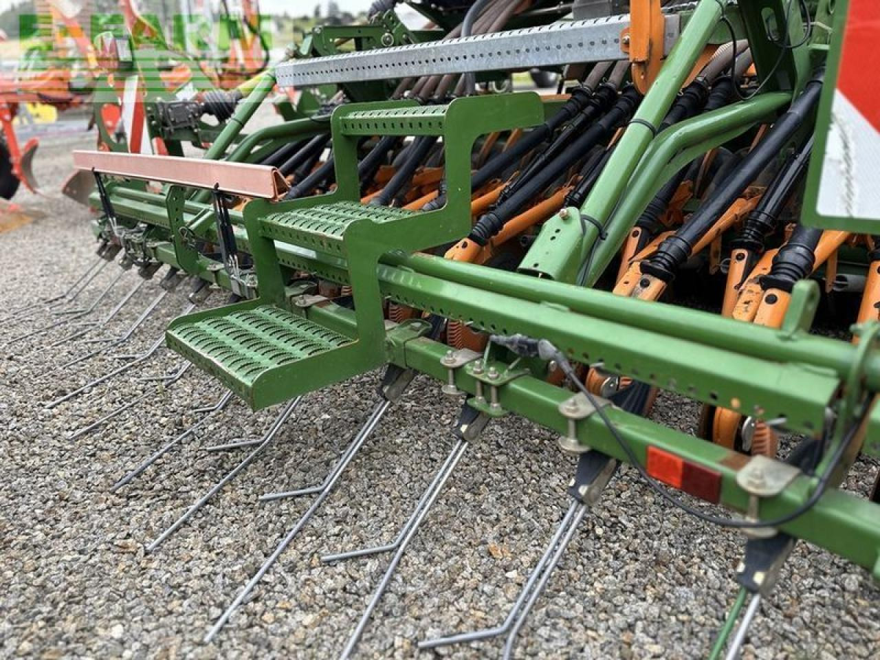 Amazone kg 3000 / ad-p 303 säkombination pneum. - Combine seed drill: picture 5 Amazone kg 3000 / ad-p 303 säkombination pneum. - Combine seed drill: picture 5