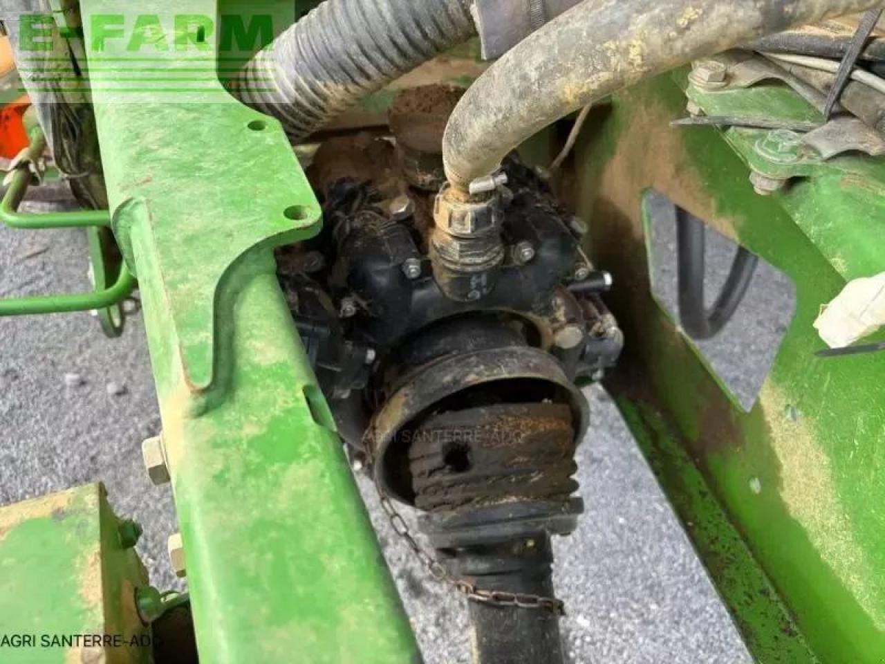 Amazone ux 3200 - Trailed sprayer: picture 2 Amazone ux 3200 - Trailed sprayer: picture 2