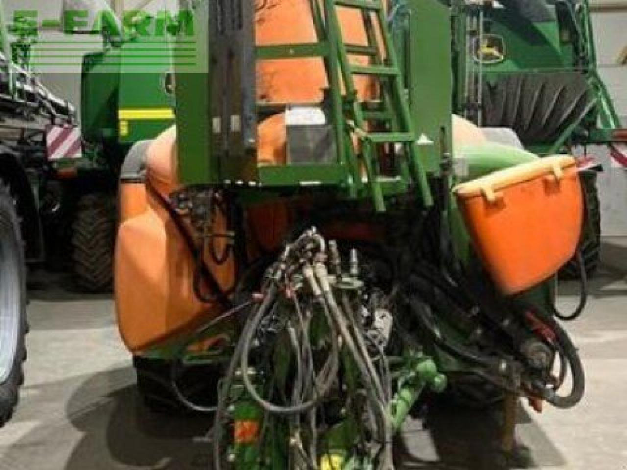Amazone ux 4200 super - Trailed sprayer: picture 2 Amazone ux 4200 super - Trailed sprayer: picture 2