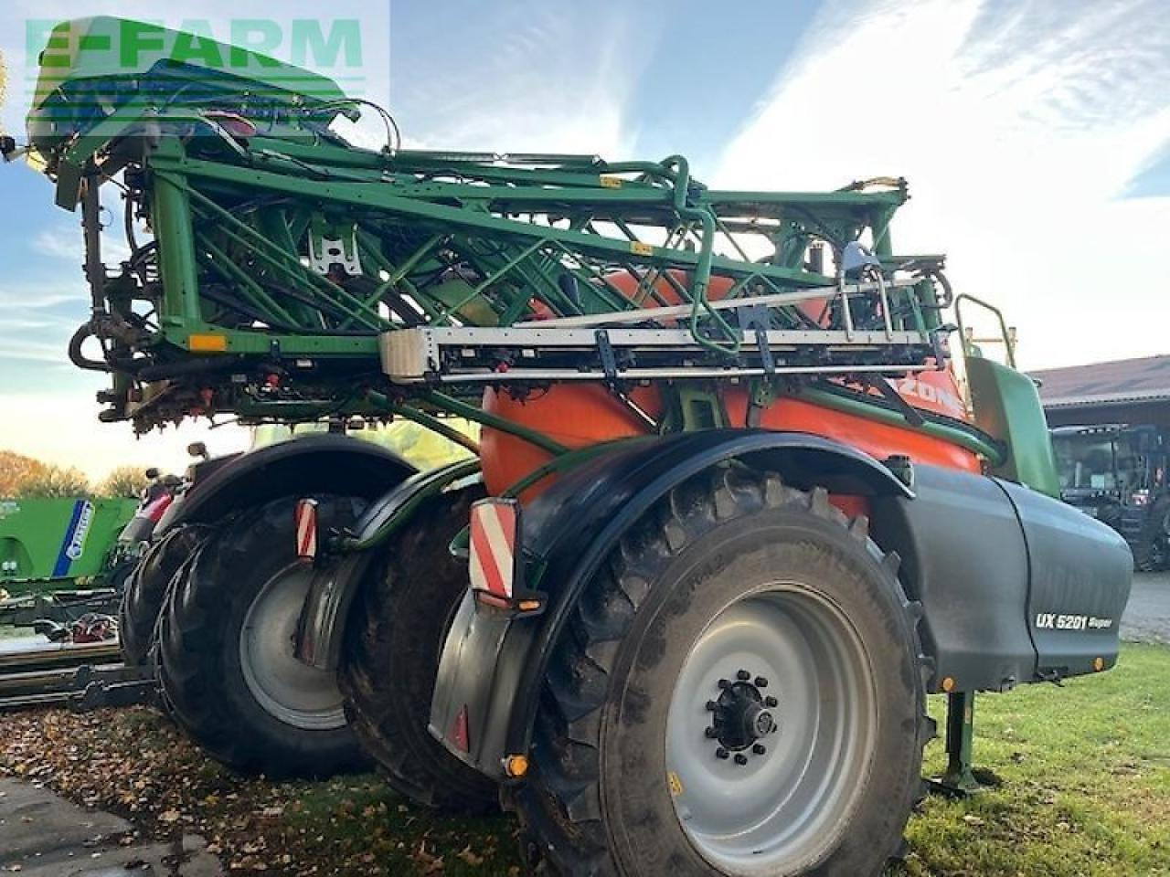Amazone ux 5201 super - Trailed sprayer: picture 4 Amazone ux 5201 super - Trailed sprayer: picture 4
