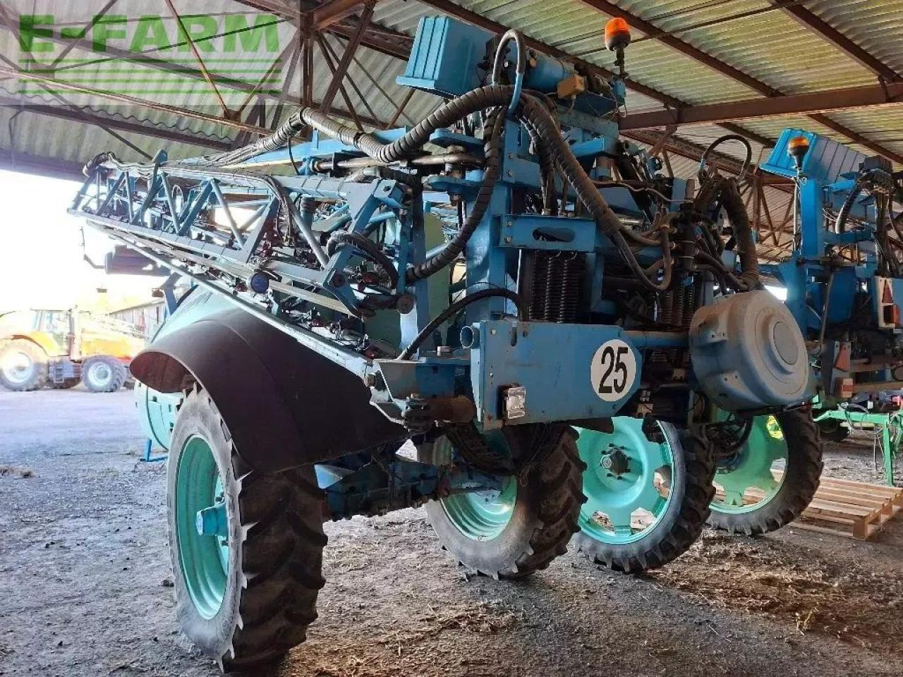 Berthoud tenor 4346 - Trailed sprayer: picture 4 Berthoud tenor 4346 - Trailed sprayer: picture 4