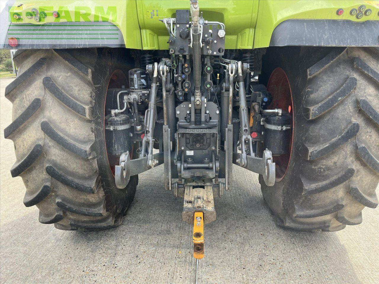 Farm tractor CLAAS ARION 530: picture 7