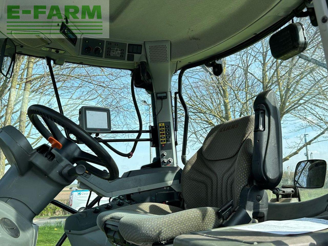 Farm tractor CLAAS ARION 650: picture 12