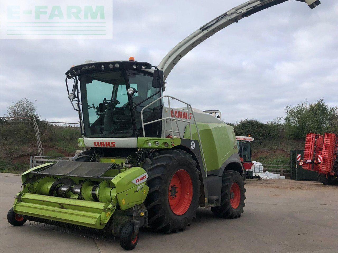 CLAAS JAGUAR 950 C/W PU300 - Forage harvester: picture 1 CLAAS JAGUAR 950 C/W PU300 - Forage harvester: picture 1