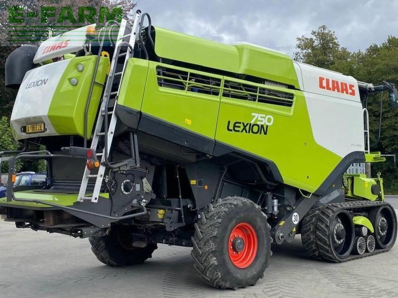 CLAAS LEXION 750 TT - Combine harvester: picture 3 CLAAS LEXION 750 TT - Combine harvester: picture 3