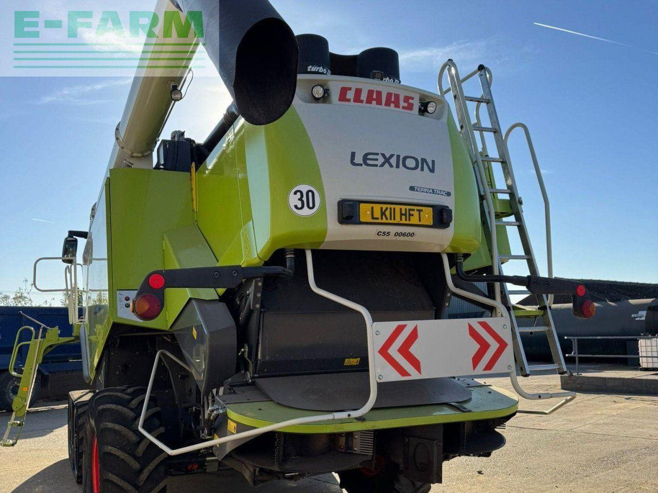 CLAAS LEXION 750TT & VARIO 900 - Combine harvester: picture 5 CLAAS LEXION 750TT & VARIO 900 - Combine harvester: picture 5