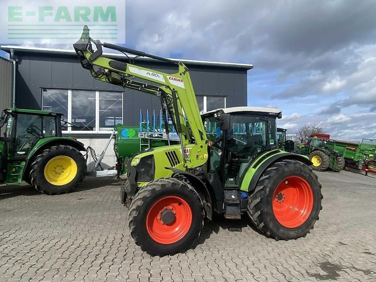 CLAAS arion 420 - Farm tractor: picture 5 CLAAS arion 420 - Farm tractor: picture 5