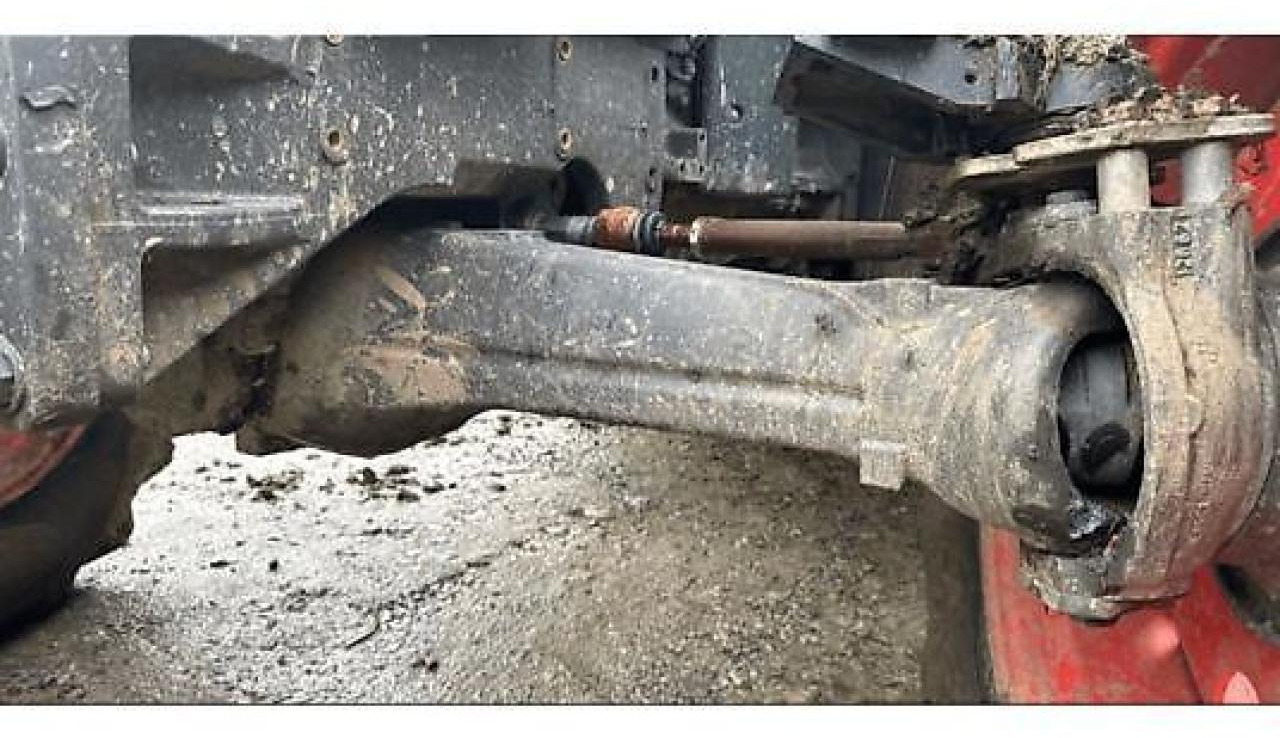 CLAAS arion 610 - Farm tractor: picture 4 CLAAS arion 610 - Farm tractor: picture 4