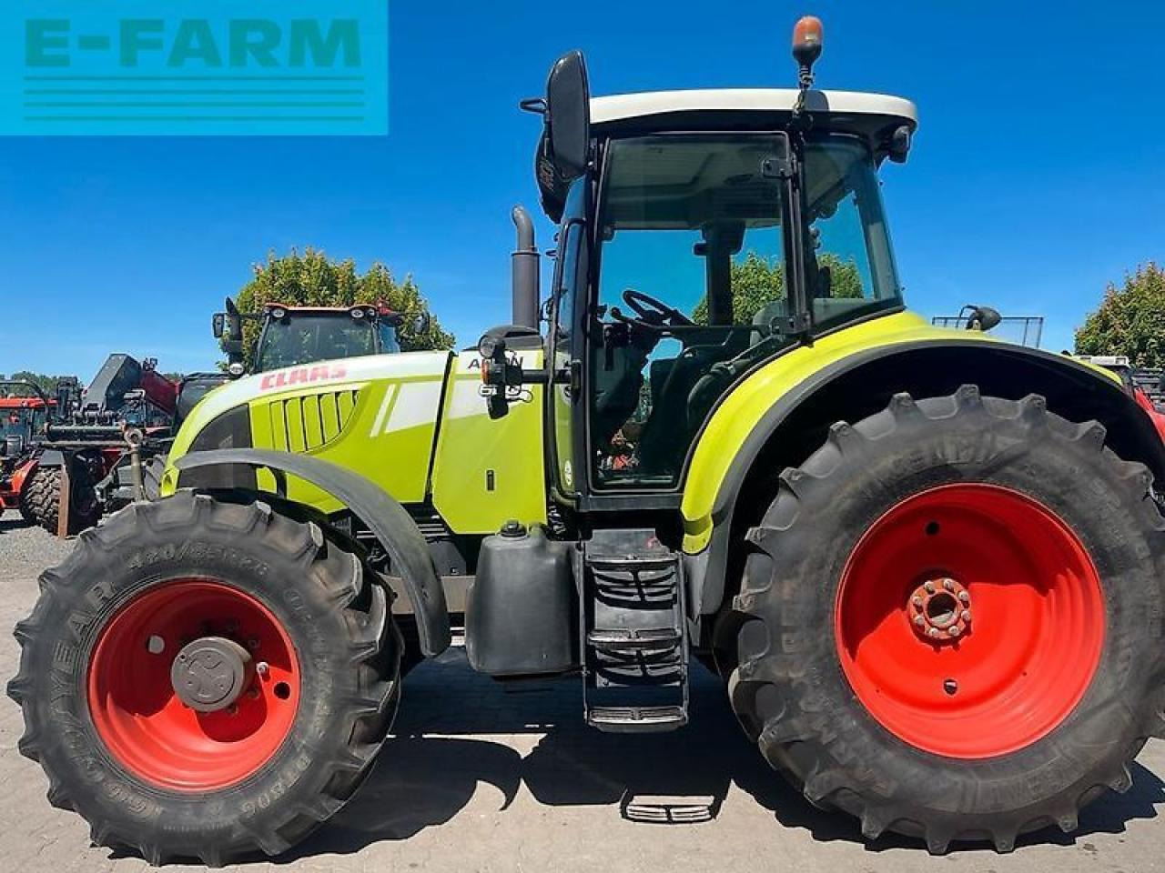 CLAAS arion 620 - Farm tractor: picture 3 CLAAS arion 620 - Farm tractor: picture 3