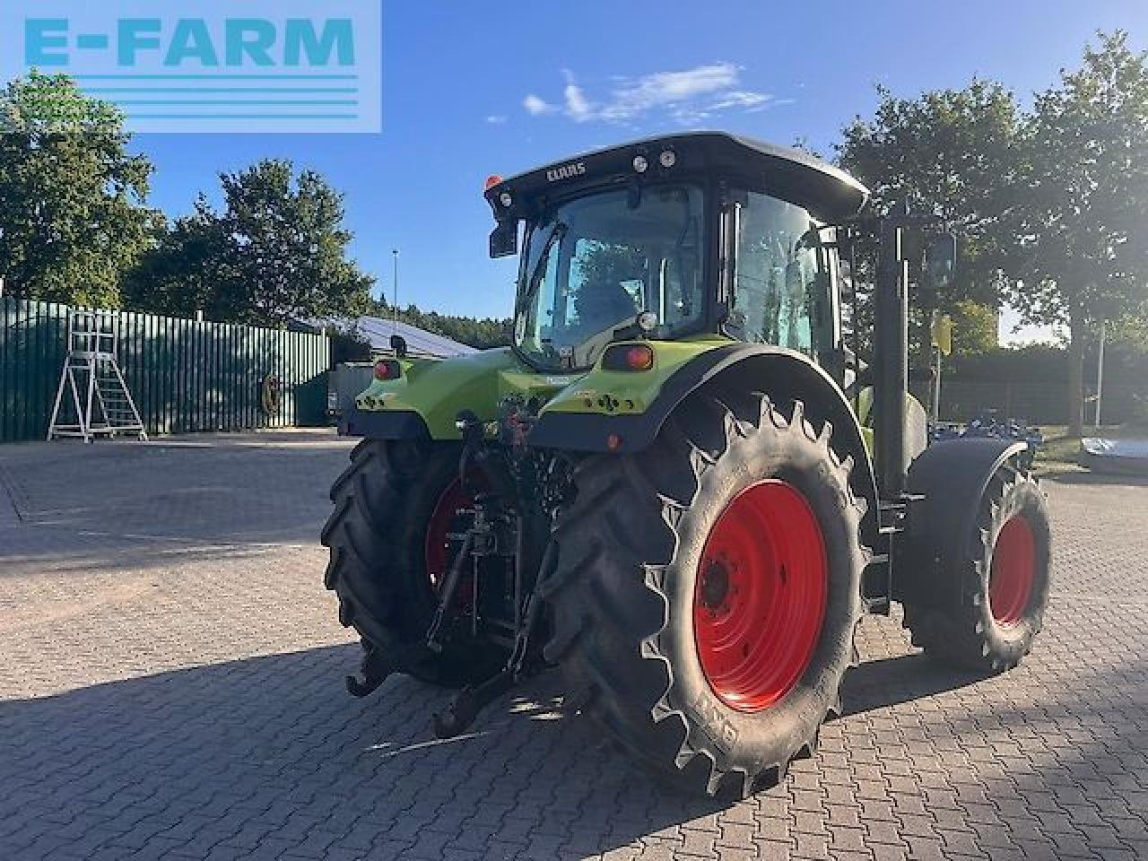 CLAAS arion 620 - Farm tractor: picture 2 CLAAS arion 620 - Farm tractor: picture 2