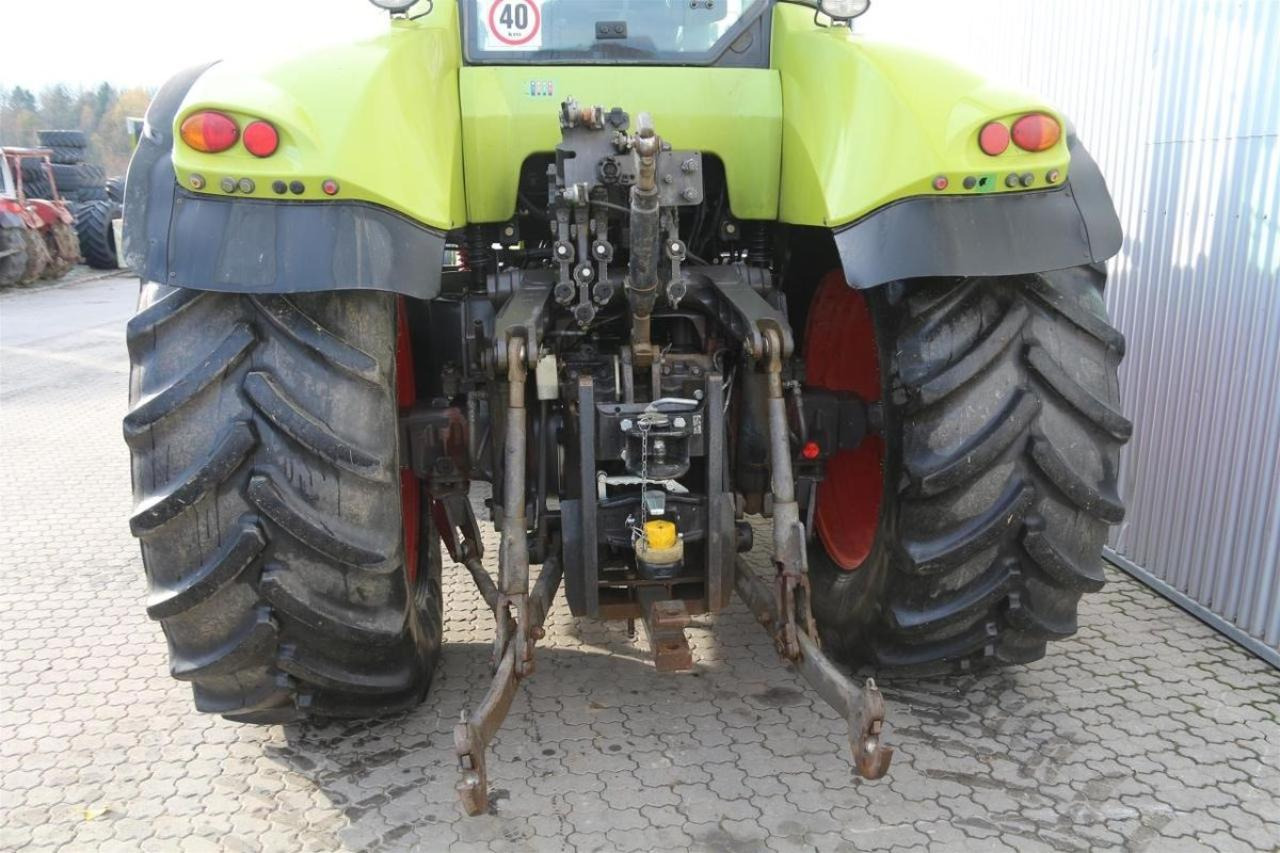 CLAAS axion 820 - Farm tractor: picture 4 CLAAS axion 820 - Farm tractor: picture 4