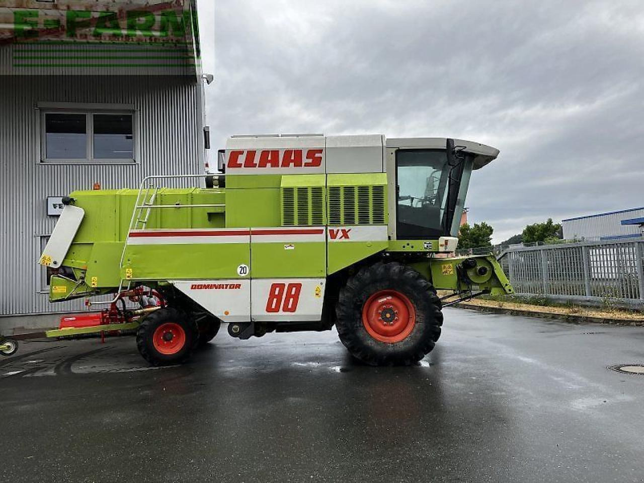 CLAAS dominator 88 vx - Combine harvester: picture 1 CLAAS dominator 88 vx - Combine harvester: picture 1